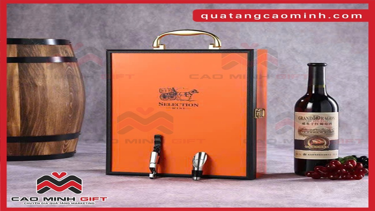 Quà đầu năm cho sếp: Nên chọn tinh tế hay giá trị để ghi điểm khéo léo?