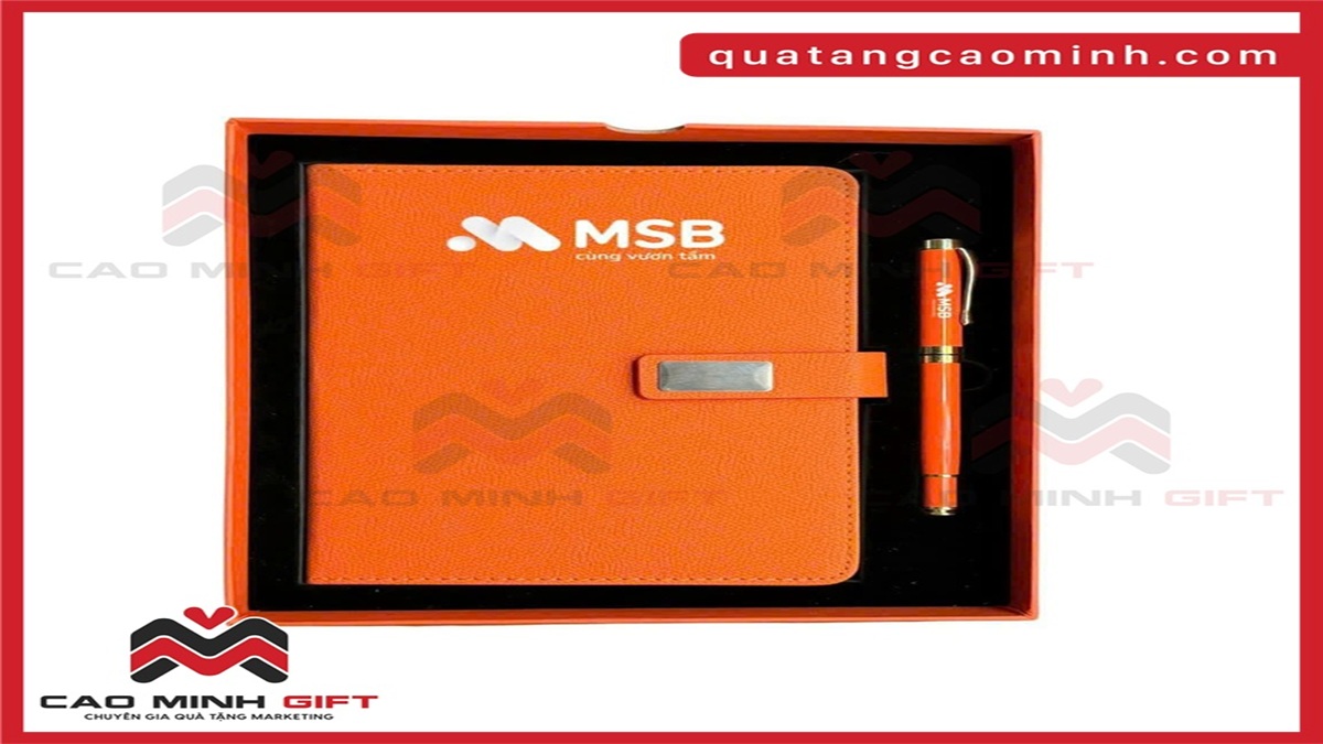 Quà tặng in logo: Công cụ marketing tiết kiệm cho doanh nghiệp