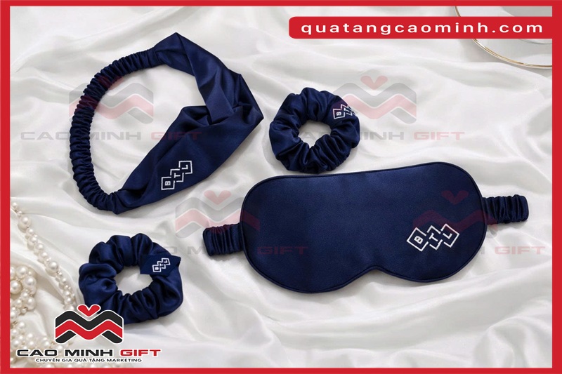 Vì sao quà tặng lụa phù hợp cho doanh nghiệp?