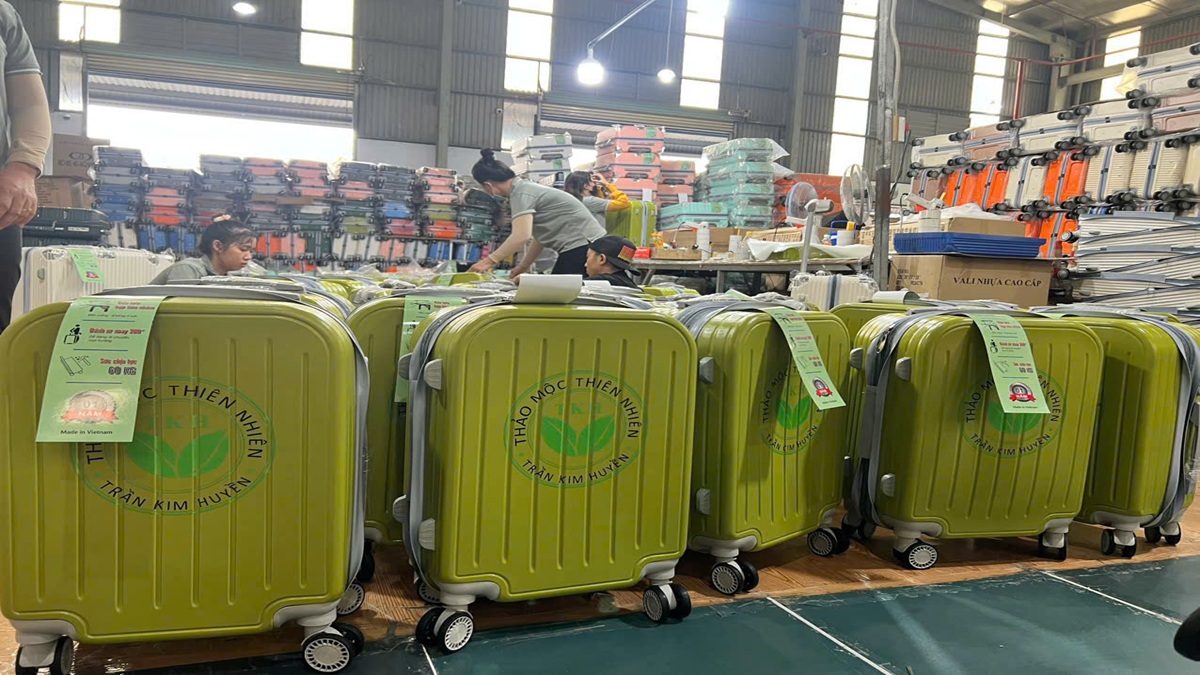 Vali kéo in logo – Giải pháp quà tặng doanh nghiệp cao cấp, bền đẹp và khác biệt