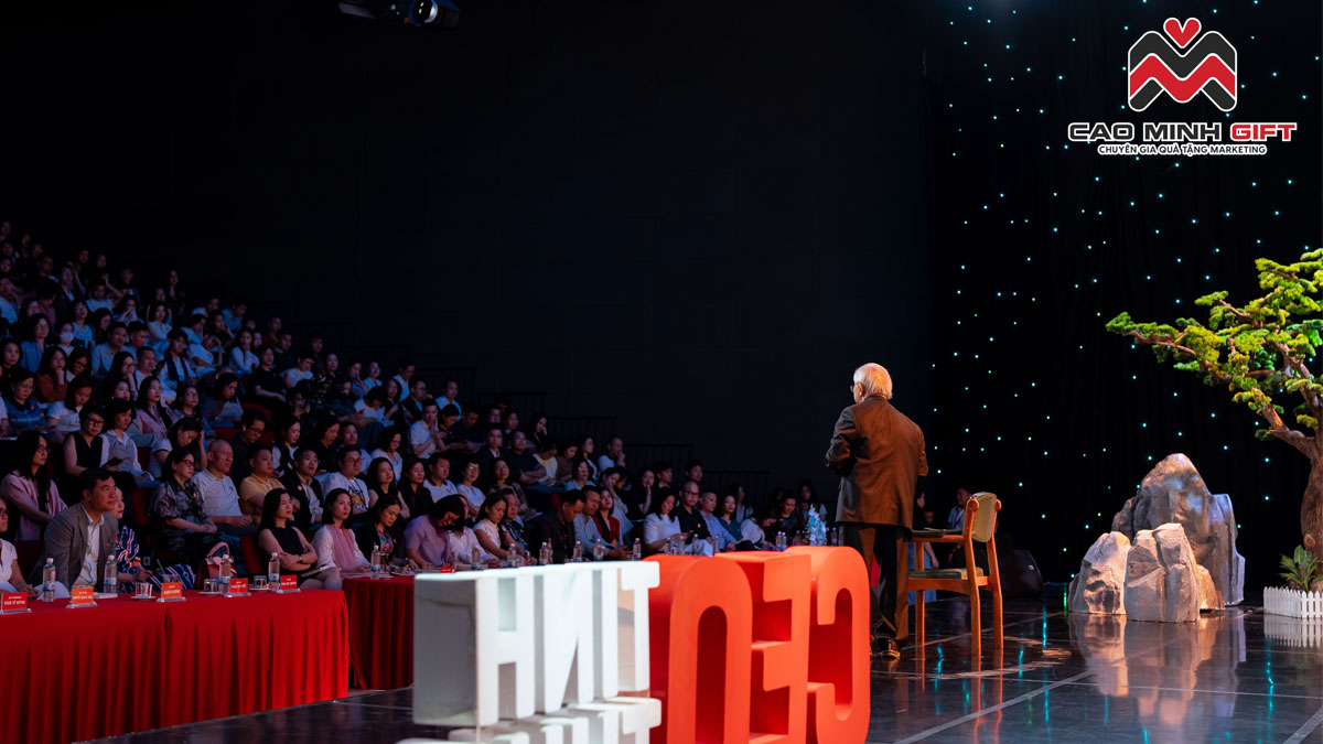 Tư duy hệ thống trong quà tặng doanh nghiệp: Vì sao chiến dịch đúng vẫn thất bại?